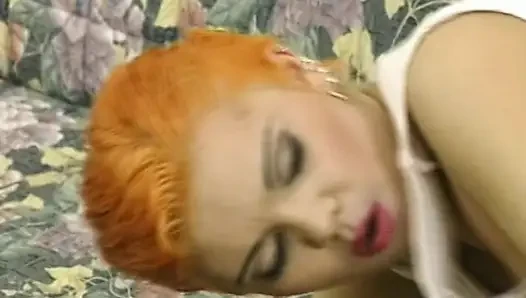 Ibu tiri lagi asik ngentot kontol ayahnya sendiri