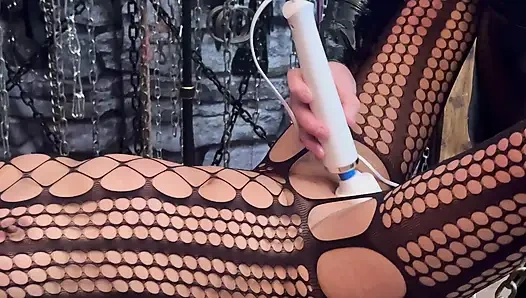 Часть 4: - Медведь Lanista принимает ежевику милфу в подземелье в первый раз