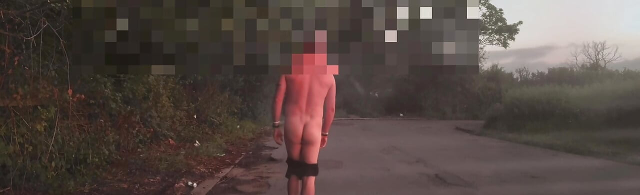 3 klipku bugil di depan umum siang hari