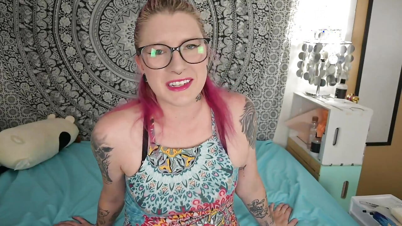 Stepsister's First Poophole Fuck