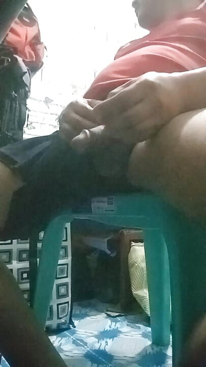 My Masturbating Interupted When My Roomate Suddenly Awaken.