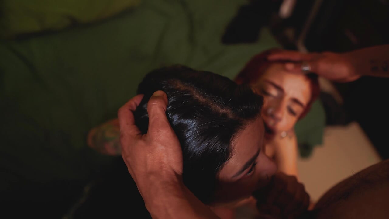 My Girlfriend Invites Me to Have a Threesome with Her Friend