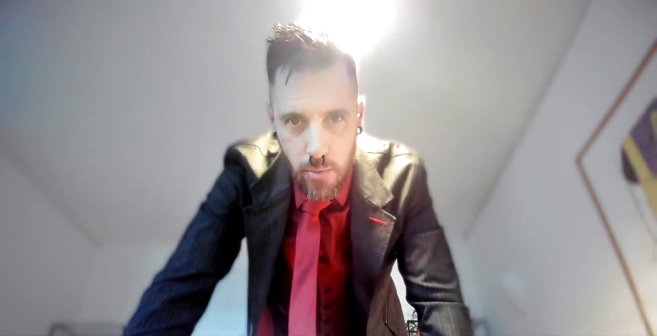 Asmr - Vampire Has His Way with You