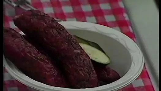 Sevimli sarışın adam aşçıya kafa verir ve sonra yüzünde jizz alır