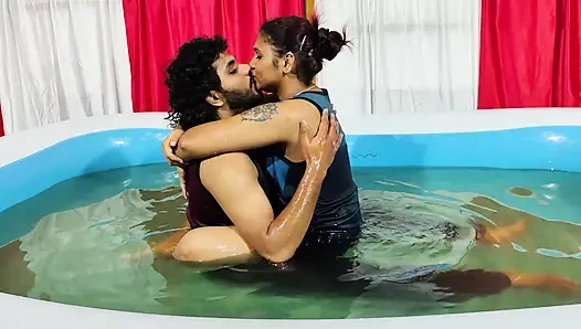 Hot pool romance lip lock with boobs suck