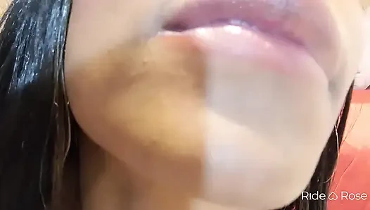 Onun her hareketinde daha fazlasını istiyorsun