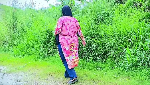 Vlog seks gadis muslim cantik pantat montok di resor hutan