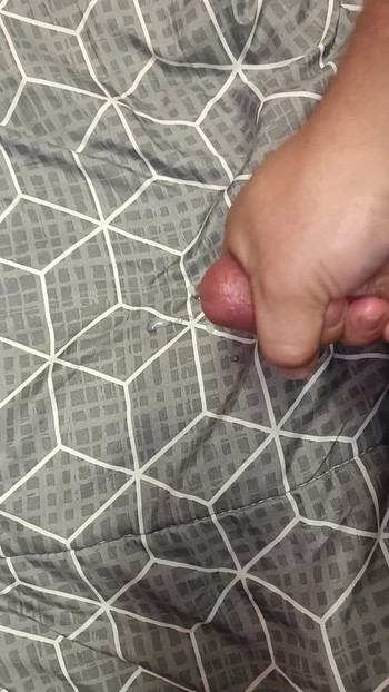 ザーメンで私のペニスをしゃぶる。