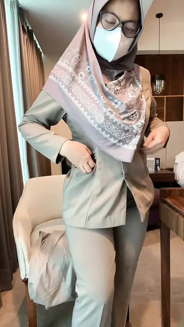 我的老师在镜头前调侃帕斯科尔