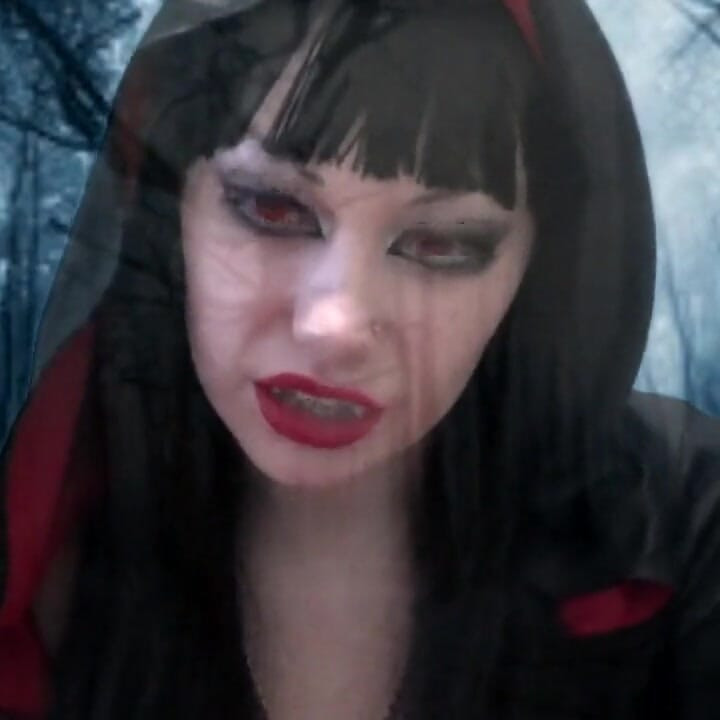Vampire Mistress will byte you and transform you to her slave