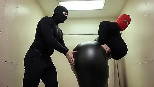Big Ass Aunt Twerking and Dancing for Me