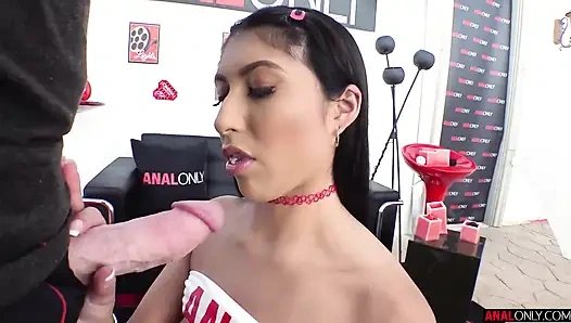 Taşaklar Penelope'nin derinliklerinde