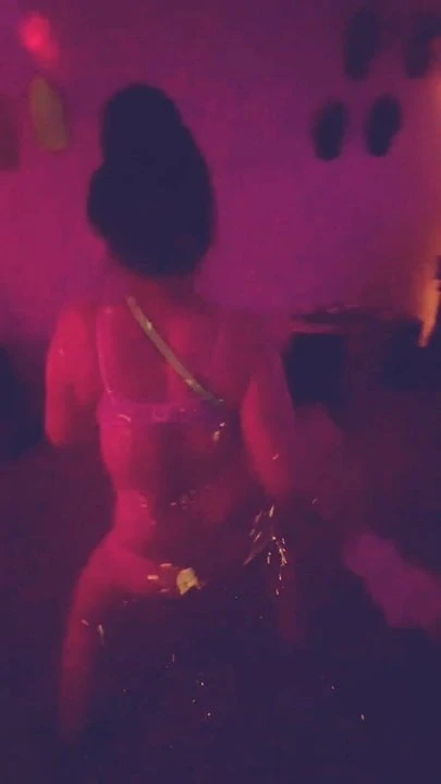 Shack that ass jojojoli