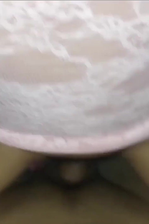 Latina betalar mig sin mans skuld med sin rika tajta fitta. Verklig hemlagad