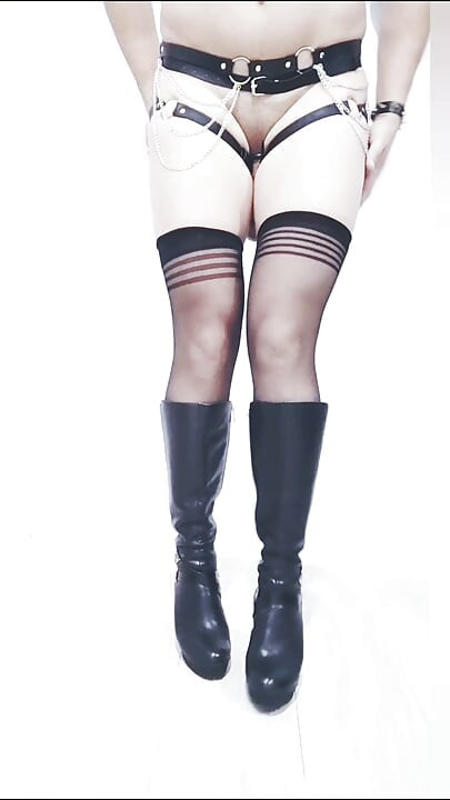 Sexy transvestite in sexy lingerie uniform seeks cock to ride