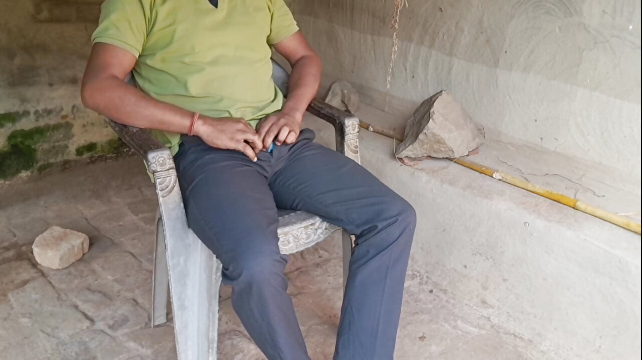 サスルジは新婚の媳をからかった。