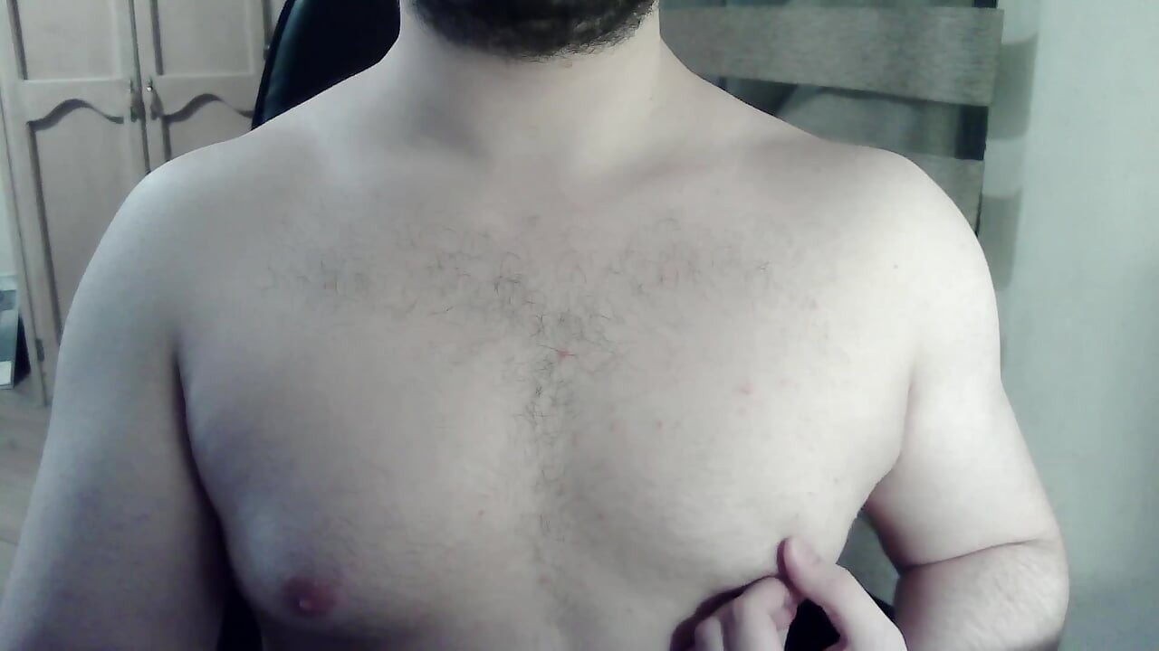 Beefy virgin camboy dances and flexes