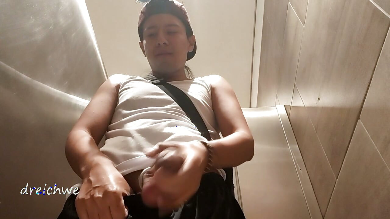 Masturbation in the mall