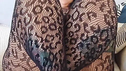 Büyük Götlü Asyalı Iri Güzel Kadın Anal Oyun