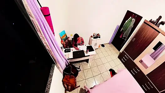 He taught his stepdaughter how to have an orgasm and cumshot on her.
