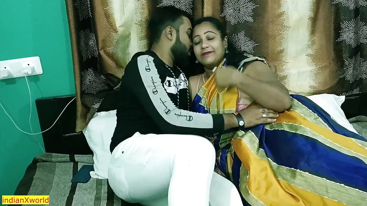 Beautiful Cute Kamwali Bhabhi Sex With Madam Husband