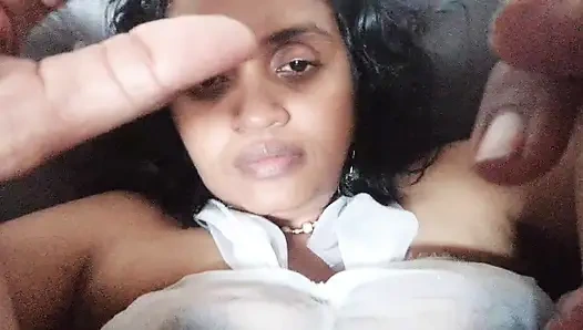 Мачеха показывает свою киску