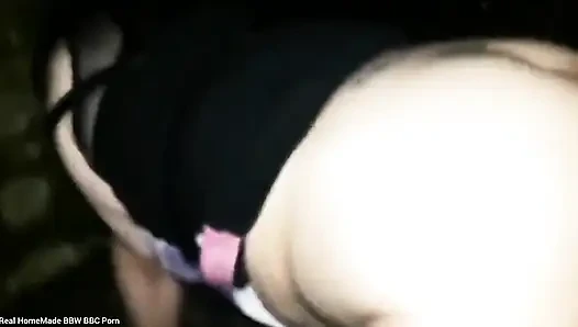 Fickende indische bBW tief doggystyle im freien stöhnende orgasmen