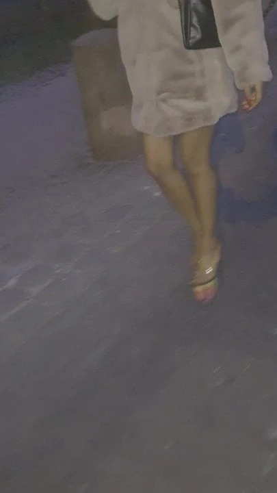 MY WIFE running with platforms
