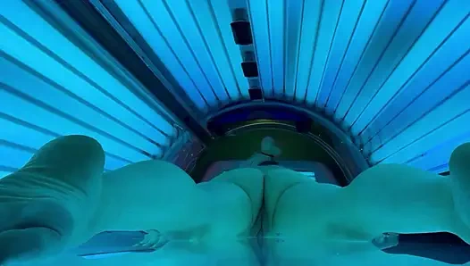 Voyeur Exhibitionist tanning Wife Milf Veronica Beach Close-Up