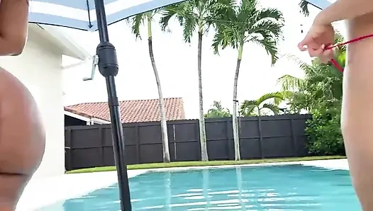 Aj Applegate ve Rose Monroe iki büyük götlü bebek ve bugün ikisini de siktiğim için çok mutluyum!