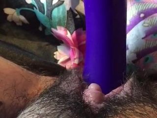 POV duży fioletowy dildo