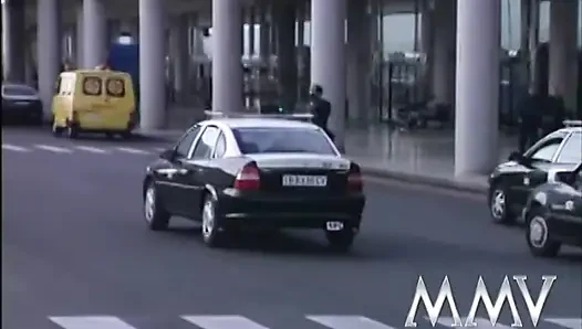 Mükemmel sarışın götünü siktiriyor