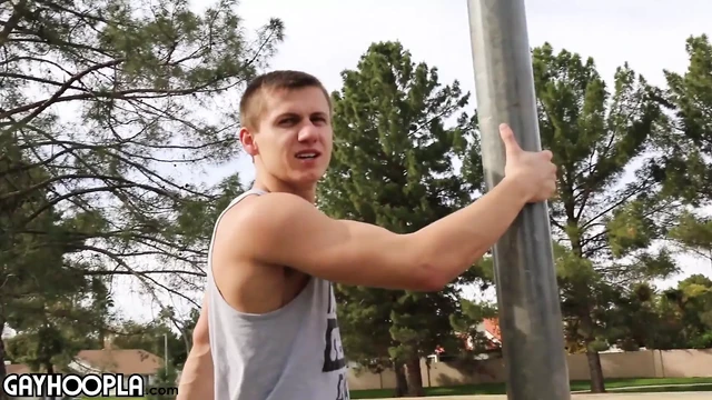 New Fit Uncut College Boy Max Markoff