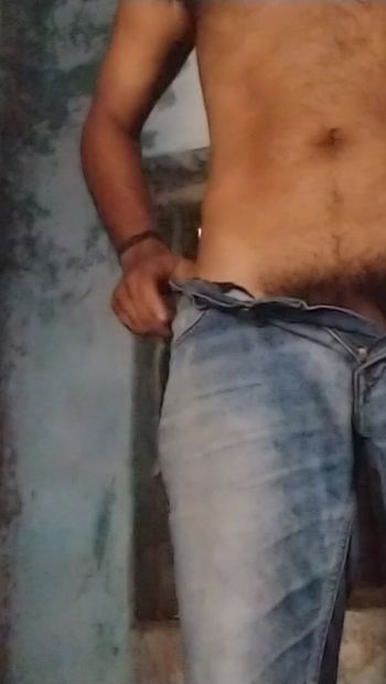Striptizci yaraklı büyük yarak kalın yarak yarak fit vücut Hindistan