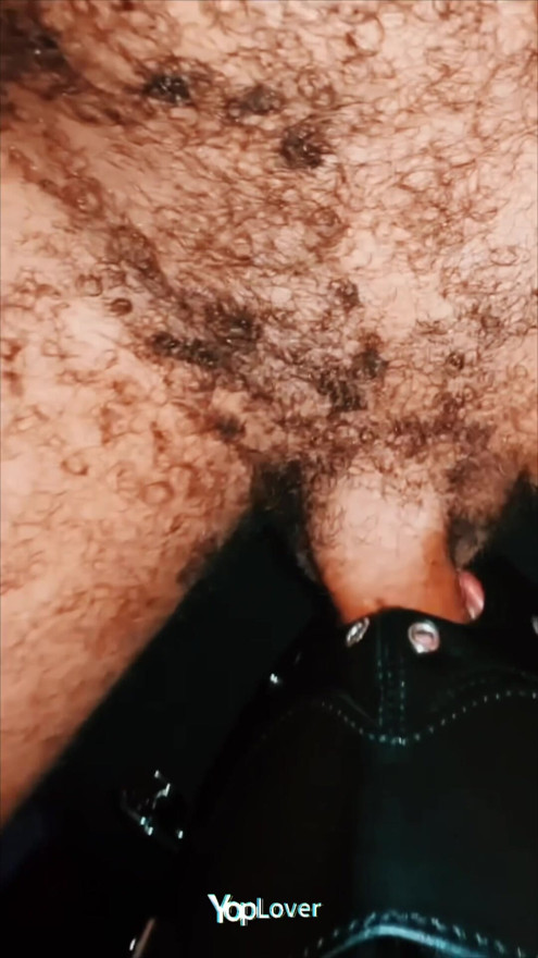 Hetero Mixed-race Bogoss changes my throat into a that he impregnates, and one after the other, they spit out their seeds and this time, he pushes it in!