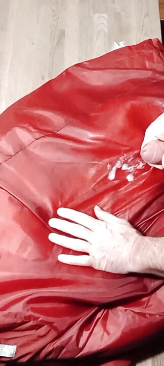 4 wytryski na słodką podszewkę czerwonej pani puffer