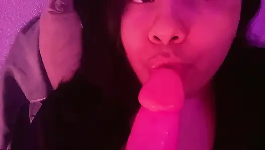 Apakah Anda ingin berada di sini dengan saya?