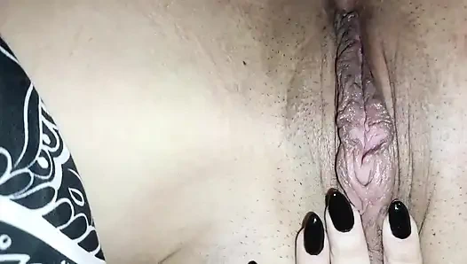 Teasing my Pussy