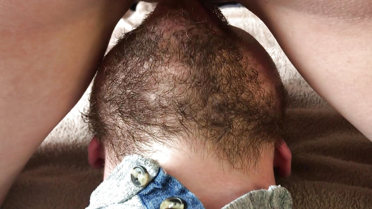 Nyald a puncimat, amíg el nem élvezek!