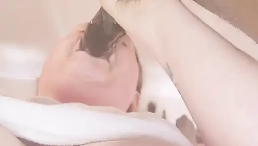 Amateur BBW Sloppy Blowjob with Cumshot