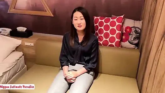 Sadece burada otantik gerçek sevgili bakış açısı ile oyunculuk yok samimi anları yakalıyor