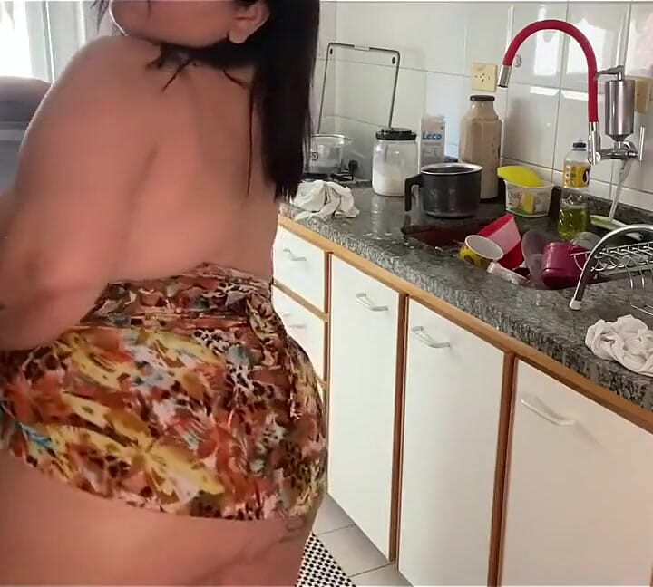 I Went to Clean the House and Ended up Getting Excited About the Vegetables - Mary Jhuana