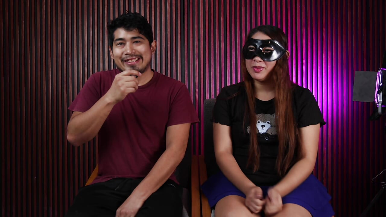 ESPOSA CALIENTE COGE CON 4 CHICOS PARA VENGARSE DE SU ESPOSO
