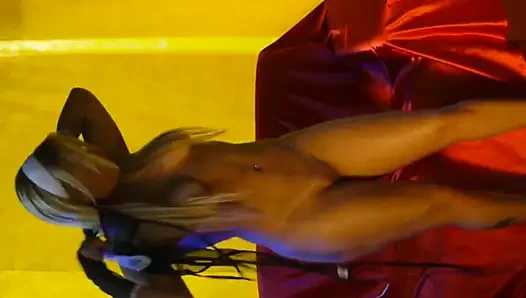 Herstellung von Strip-zimmermädchen