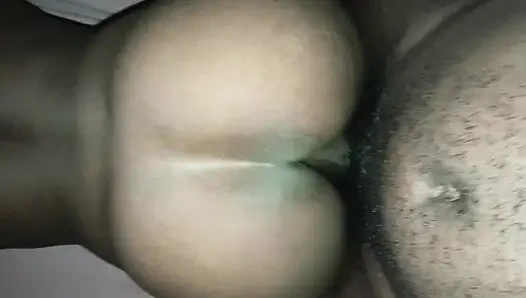 Ev Sahibi Evli Kadın Kiracı Tarafından Götünü Siktiriyor