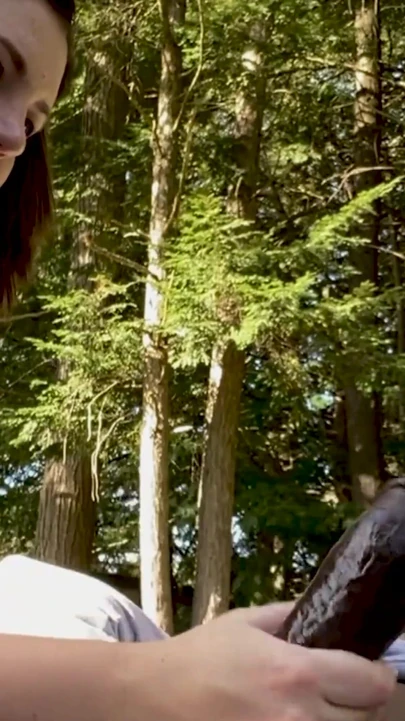 Captivating moment from "Can no one top her sloppy toppy?"