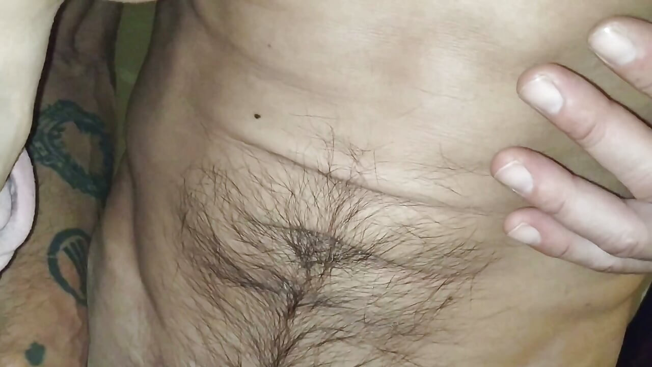 Mear y semen en los pies de diosa ... Noche sabroso juego!
