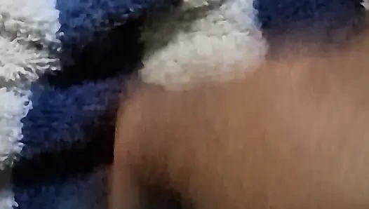 Rekaman seks solo tante seksi lagi asik muncrat pakai dildo baru