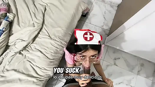 Die Krankenschwester sucht nach Patienten und fickt mit ihnen, bis sie ejakulieren.