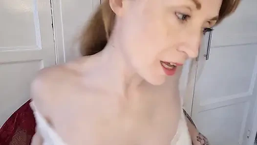 Одетые Женщины, Раздетый Мужчина: Инструкция По С Веснушками, Фетиш